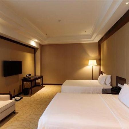 Linyi Blue Horizon International Hotel Yi He Zewnętrze zdjęcie