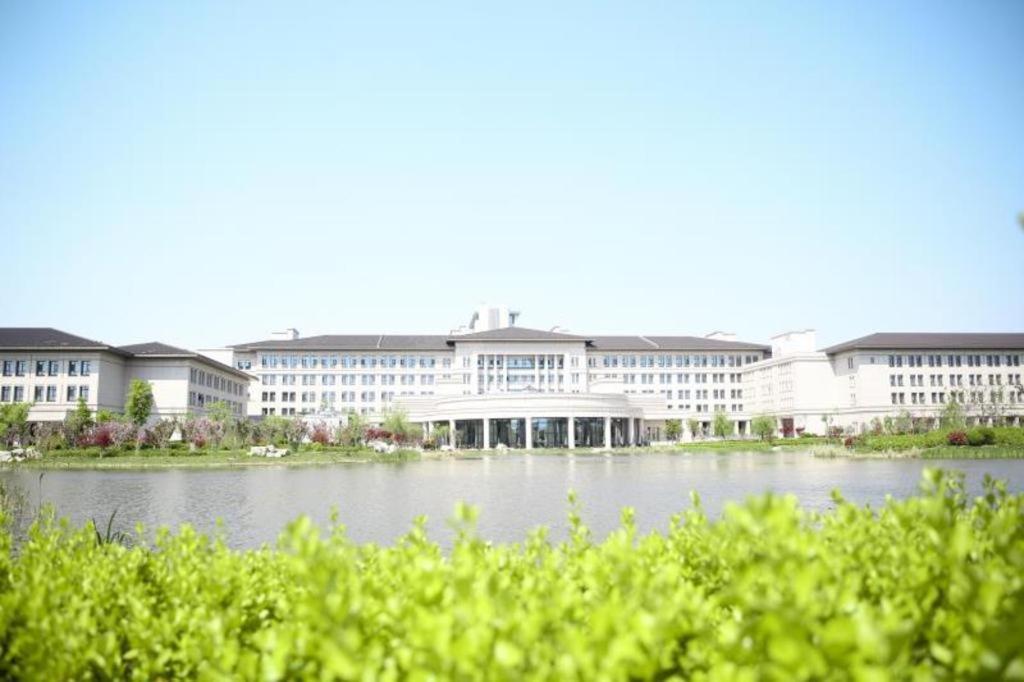 Linyi Blue Horizon International Hotel Yi He Zewnętrze zdjęcie