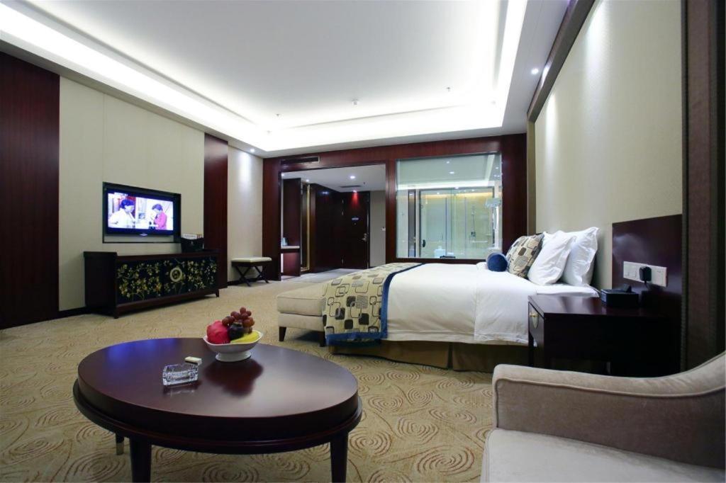 Linyi Blue Horizon International Hotel Yi He Zewnętrze zdjęcie