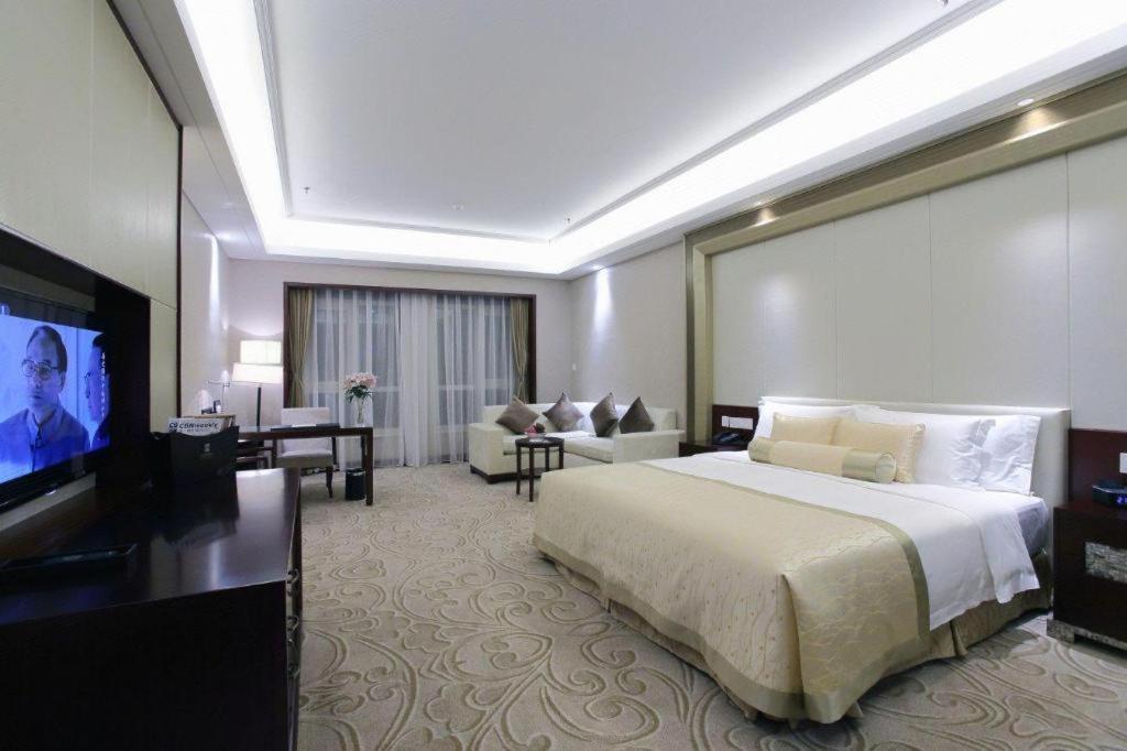 Linyi Blue Horizon International Hotel Yi He Zewnętrze zdjęcie
