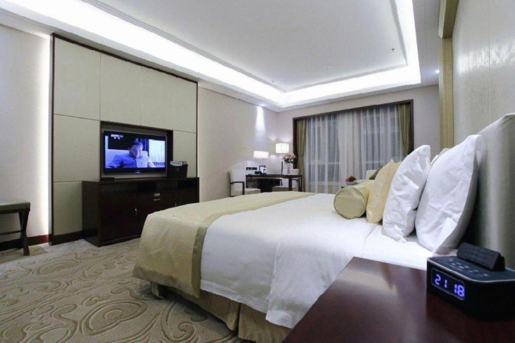 Linyi Blue Horizon International Hotel Yi He Zewnętrze zdjęcie
