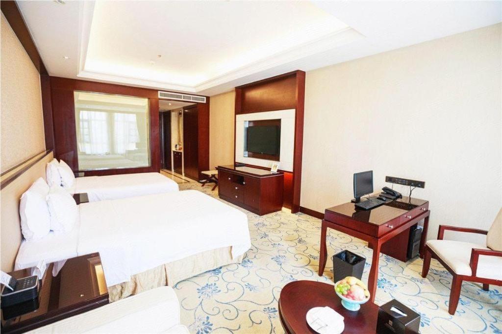 Linyi Blue Horizon International Hotel Yi He Zewnętrze zdjęcie