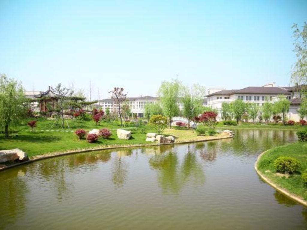 Linyi Blue Horizon International Hotel Yi He Zewnętrze zdjęcie