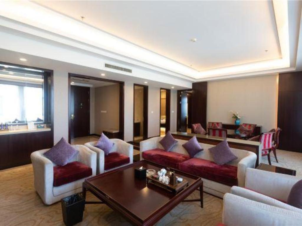 Linyi Blue Horizon International Hotel Yi He Zewnętrze zdjęcie