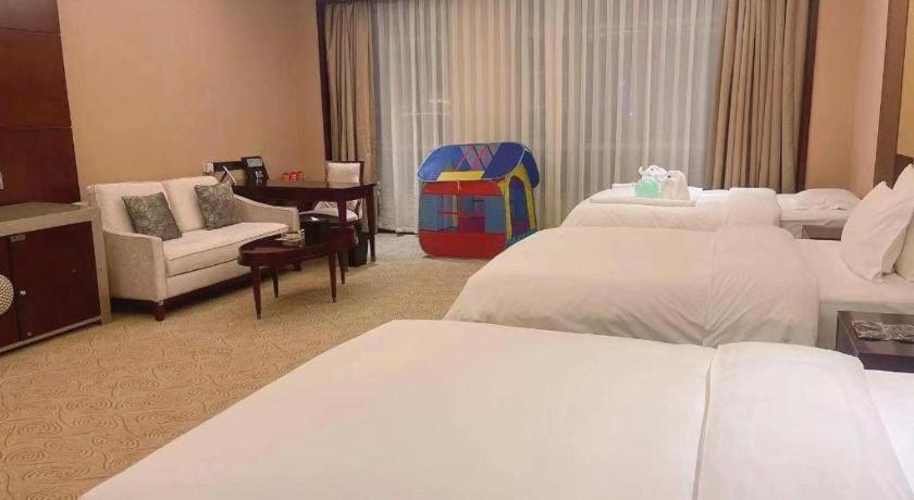 Linyi Blue Horizon International Hotel Yi He Zewnętrze zdjęcie